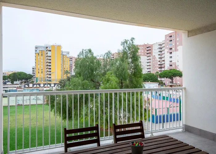 Apartamentos En Canet Al Mar, Junto Playa Y Con Piscina