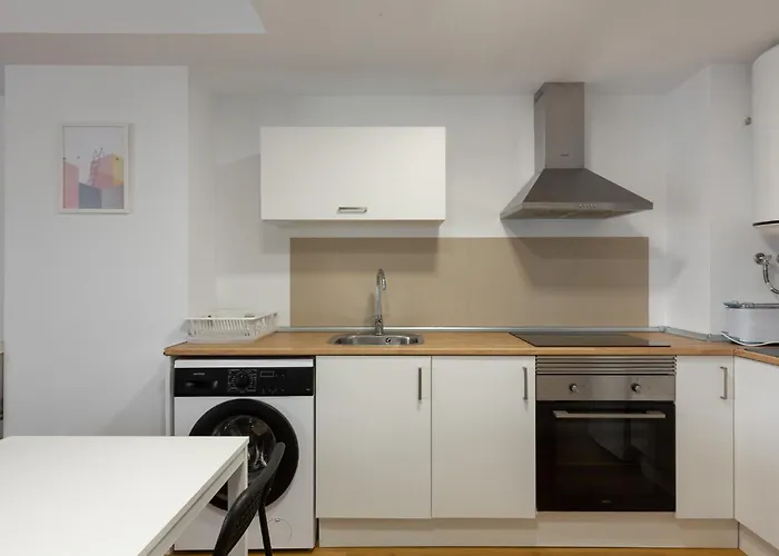 Apartamentos En Canet Al Mar, Junto Playa Y Con Piscina