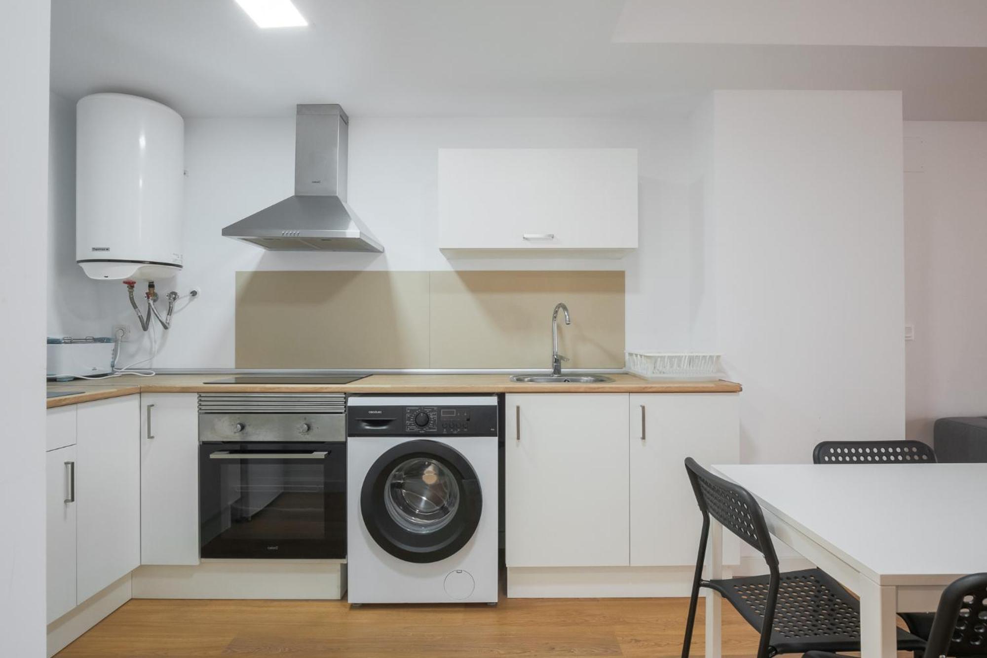 Apartamento En Canet Al Mar, Junto Playa Y Con Piscina